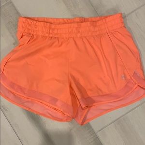 Athleta mesh racer run shorts